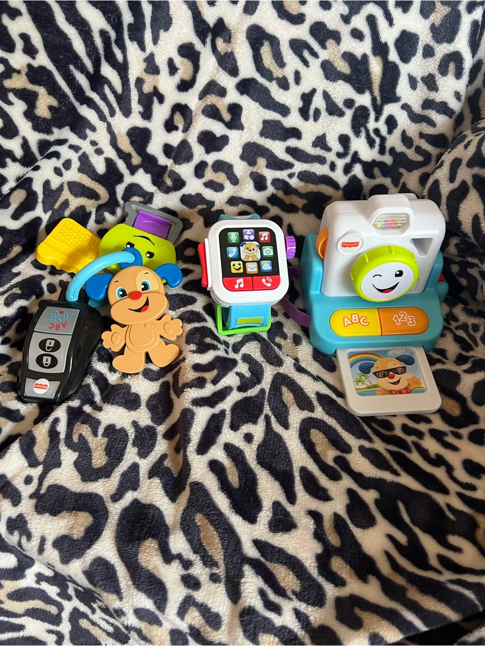 Fisher-Price Laugh & Learn 3 Toys Keys,Watch & Camera